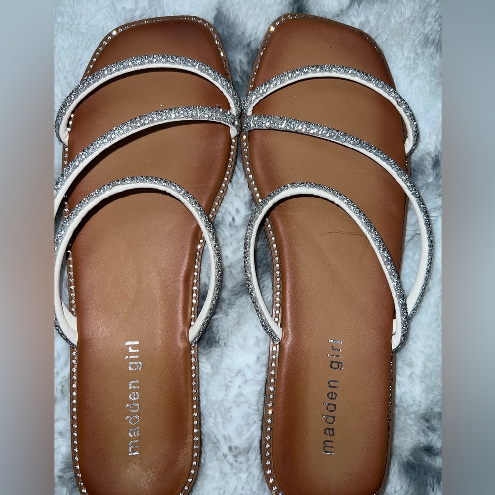 Madden Girl Rhinestone Size 10 Sandals